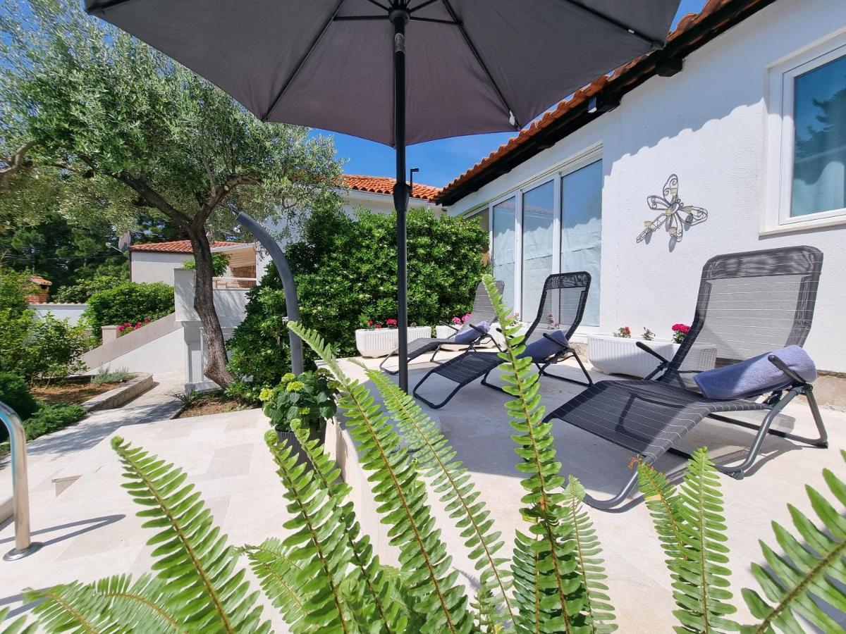 Villa Ilaria Bol Exterior foto